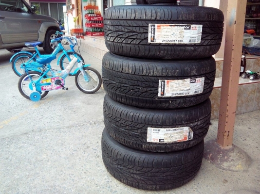 แม็กใหม่ยางใหม่ขอบ17 F8R8 ยาง215-50-17ใหม่สดๆ ราคาแค่ 16000รับเทรินบางราย โทร0898128457