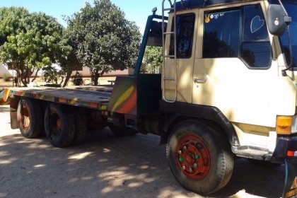 MITSUBISHI FUSO FN215 - 165 HP 6D14 สิบล้อเพลาเดียว เทรลเลอร์ท้ายลาดขึ้นรถแบ็คโฮร PC 200 ได้เลยครับ เครื่องแรงดีไม่มีเยิ้ม หัวเก๋งสีสันสวยไม่มีผุภายในเก๋งคอนโซลครบพร้อม พวงมาลัยเพาเวอร์ ช่วงล่างคัชซีไม่มีบวม ยางสภาพดี 10 เส้นประมาณ 70\% พร้อมลากพร้อมบรรทุก MITSUBISHI FUSO FN215 - 165 HP 6D14 สิบล้อเพลาเดียว เทรลเลอร์ท้ายลาดขึ้นรถแบ็คโฮร PC 200 ได้เลยครับ เครื่องแรงดีไม่มีเยิ้ม หัวเก๋งสีสันสวยไม่มีผุภายในเก๋งคอนโซลครบพร้อม พวงมาลัยเพาเวอร์ ช่วงล่างคัชซีไม่มีบวม ยางสภาพดี 10 เส้นประมาณ 70\% พร้อมลากพร้อมบรรทุก