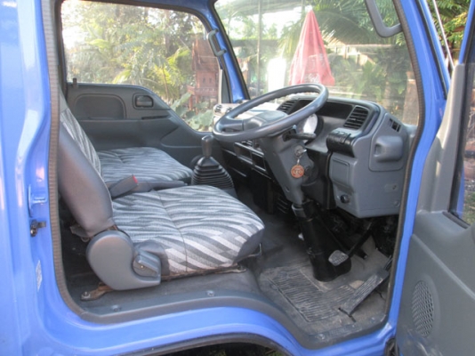 ISUZU NKR 66 E หัวการ์ตูน เครื่อง 4 HF1 120แรง ป้ายเล็กไม่ติดเวลา ISUZU NKR 66 E หัวการ์ตูน เครื่อง 4 HF1 120แรง ป้ายเล็กไม่ติดเวลา