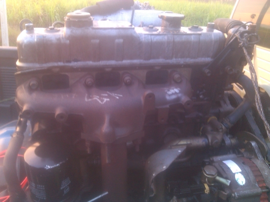 เครื่องยนต์ อีซูซุ 88แรงพร้อมเกียร์ มีใบคลุมเครื่องพร้อม