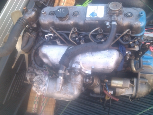 เครื่องยนต์ อีซูซุ 88แรงพร้อมเกียร์ มีใบคลุมเครื่องพร้อม