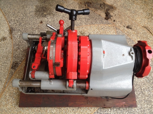 ขายเครื่องต๊าปเกลียว 1/2" - 2 "