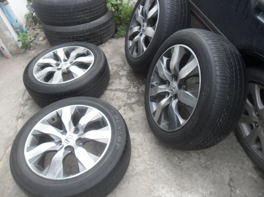 ล้อแม็ก 17นิ้ว 5รู114 HONDA พร้อมยาง สวยๆ 4 ล้อ ราคา 6500 บาท