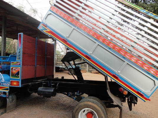 ขออนุญาติขายรถคุณแต๋นสักคันครับ