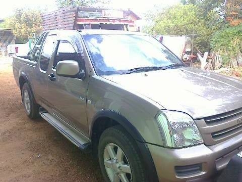 ขายรถกระบะISUZU D-MAX ปี46 เครื่อง2.5 เครื่องดี ภายในสวย แอร์เย็น สภาพพร้อมใช้งาน เอกสารพร้อมโอน สนใจโทร 090-8588220คุณนะ ID:narong498 หรือ www.truck.in.th/498 หรือfb:ณรงค์ ซื้อขายรถมือสอง(เว็บไซต์ส่วนตัว)