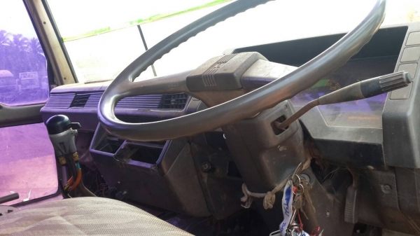 ขายดั้มMITSUBISHI FN527M-TD เครื่อง6D16 พ.เพาเวอร์ เบรกทิฟฟี่ ภายในสวย แอร์เย็น สภาพพร้อมใช้งาน เอกสารพร้อมโอน จัดไฟแนนซ์ได้ เงื่อนไขง่ายๆวันเดียวรับรถ สนใจโทร 090-8588220คุณนะ ID:narong498 หรือ www.truck.in.th/498 หรือfb:ณรงค์ ซื้อขายรถมือสอง(เว็บไซต์ส่ว