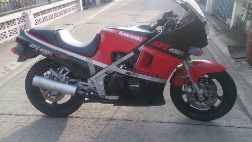 ขาย kawasaki GP400 30,000 บาท ขาย kawasaki GP400 30,000 บาท