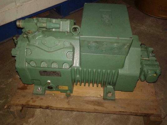 ขายคอมเพรสเซอร์ห้องเย็น Bitzer รุ่น Medium temp 20 แรง ของใหม่ ขาย 70,000 บาท ซื้อมาผิดรุ่นใช่ไม่ได้ สนใจติดต่อ 081-6154151
