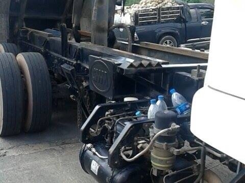 ขายสิบล้อNissan UD 251แรงม้าปี52 วิ่ง150000โล มีชุดลากพ่วง ขาย1550000. ขายสิบล้อNissan UD 251แรงม้าปี52 วิ่ง150000โล มีชุดลากพ่วง ขาย1550000.