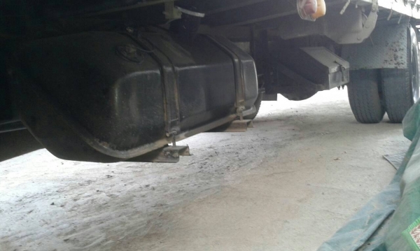 ขาย รถบรรทุก 6 ล้อ HINO ปี2537 195แรง