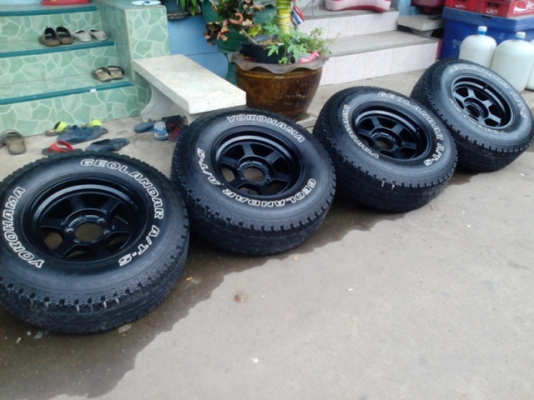ขายยางขนาด 265/70/16  พร้อมล้อte37x  สภาพนางฟ้าครับ