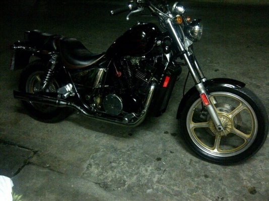 HONDA SHADOW 750 CC.  วิ่งด้วยเพลา