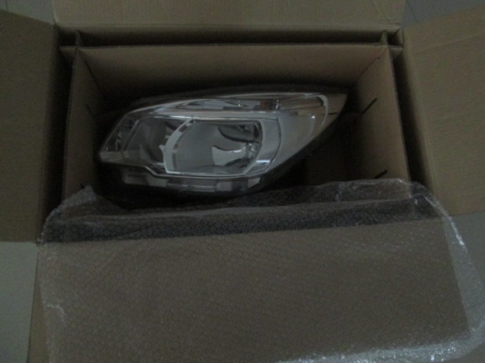 ขายไฟหน้า เชฟโคโลราโด ปี 14 ข้างละ 2000 สภาพ 100\%