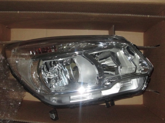 ขายไฟหน้า เชฟโคโลราโด ปี 14 ข้างละ 2000 สภาพ 100\%