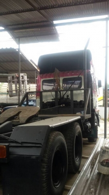 หัวลาก 330 แรง เครื่อง K13D รถสวยพร้อมใช้งาน รถประกอบครับ ราคาต่อรองได้คับ