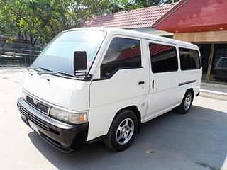 NISSAN URVAN 2.7 MT ปี 2000 รถตู้ขายถูก T.086-527-9533