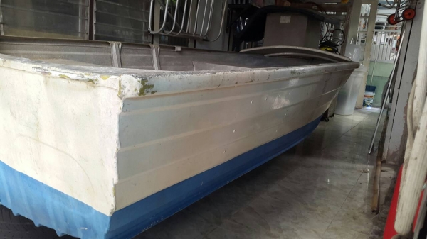 ขายเรือสแตนเลส ควินเทก 13 ฟุต