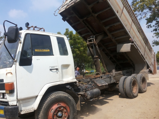 isuzu 10 ล้อ ดั้ม รถสวย เครื่องดี รถพร้อมใช้งาน