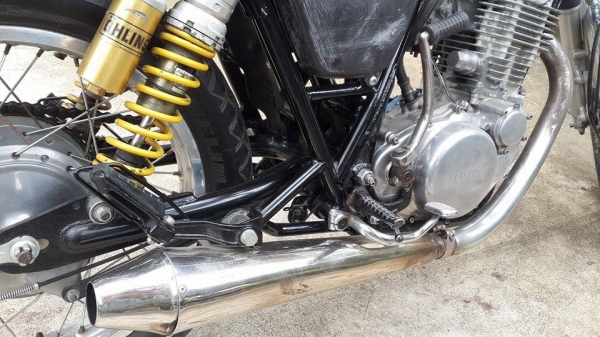 ขาย YAMAHA  SR 400 พร้อมใบอิมวอย ราคา 68000 บาท รถสภาเดิมๆ