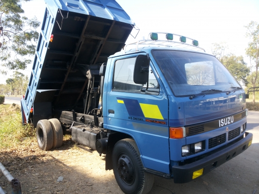 isuzu 6 ล้อ NPR 115 รถพร้อมใช้งาน ดาวว์เพียง 180,000