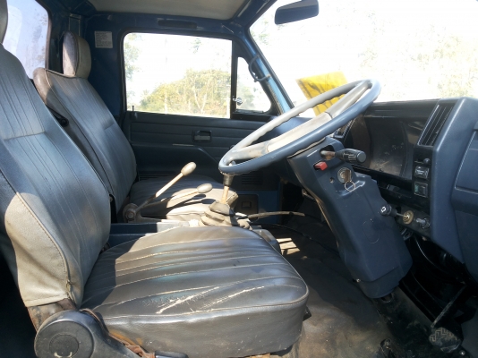 isuzu 6 ล้อ NPR 115 รถพร้อมใช้งาน ดาวว์เพียง 180,000 isuzu 6 ล้อ NPR 115 รถพร้อมใช้งาน ดาวว์เพียง 180,000