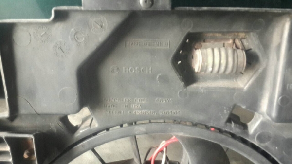 พัดลมแบบดูดของ BOSCH USA. ใบคู่ 2 สปีด ลมแรง