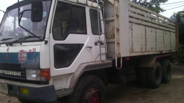 มิตซูบิชิ 10 ล้อ ดั้ม 2 เพลา เครื่อง 220 เทอร์โบ รถพร้อมใช้งาน