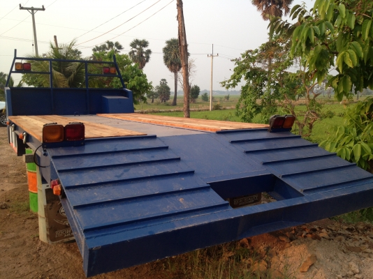 ขายรถบรรทุก10ล้อ 2 เพลา เทเลอร์ท้ายเป็ด