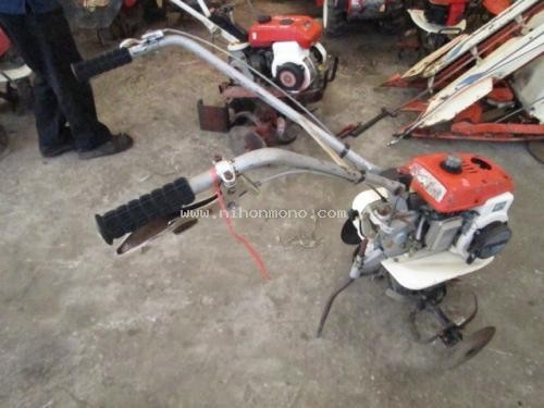 ลดกระหน่ำ!!! โปรโมชั่น ถึง 31 ม.ค. 58 กว่า 200 รายการ    เครื่องพรวนดิน    YANMAR   รหัสสินค้า : 14002052 ที่ www.nihonmono.com