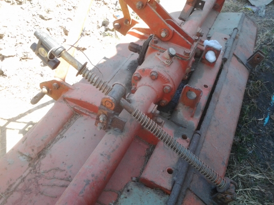 ขายตามสภาพโรต้ารี1.60เสียต้องซ่อมมีอะไหล่อยู่ทั้งหมด ขายตามสภาพโรต้ารี1.60เสียต้องซ่อมมีอะไหล่อยู่ทั้งหมด