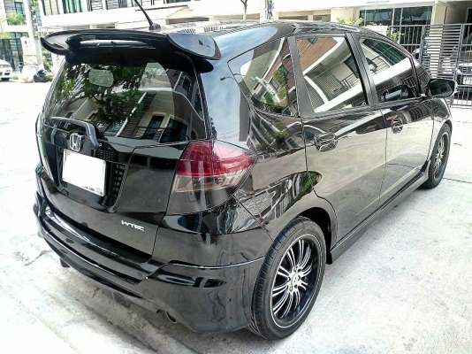 ขาย honda jazz ขาย honda jazz