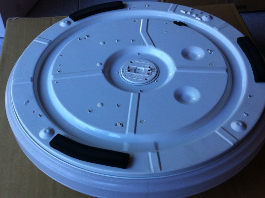 (แบบที่1 )โครมไฟยี่ห้อ TOSHIBA ติดผนังเพดาจากญี่ปุ่นของใหม่ตามภาพ ขนาด 55 CM.