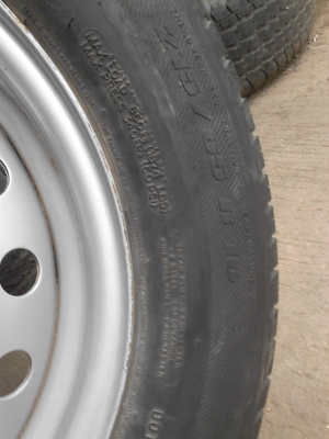 ขอบ 16 กะทะล้อ 6 รู พร้อมยาง 215/65R16 มี 1 ล้อ TEL.081-427-3941 ขอบ 16 กะทะล้อ 6 รู พร้อมยาง 215/65R16 มี 1 ล้อ TEL.081-427-3941