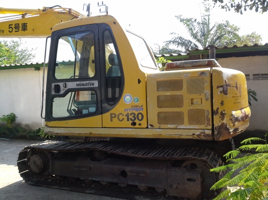ขายรถแบคโฮ  KOMATSU  PC 130-6 EG  รถนำเข้ายังไม่เคยใช้งานในไทย  เครื่องดี  ปั้มแรง  ไฟฟ้าเต็มแทรคสวยเต็ม  มีแอร์ มีไปพ์ปิ้ง  พร้อมใช้งาน เครื่อง  86 แรงม้า 4 สูบรถสวยราคาไม่แพงค่ะเจ้าของขายเองค่ะ