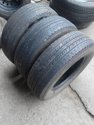 215/70R15 BRIDGESTONE DURAVIS R611  มี 3 เส้น  TEL.081-427-3941