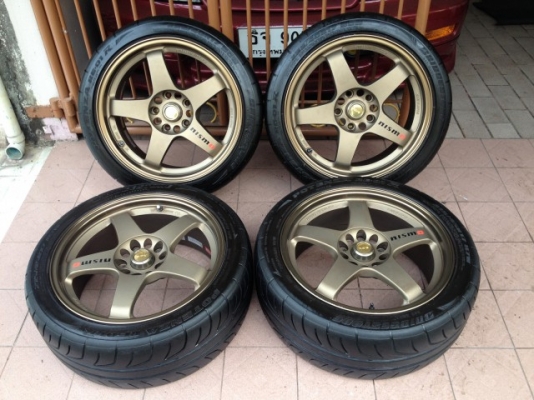 ล้อแท้ NISMO GT4 ขอบ17หน้า7ครึ่งหลัง8ครึ่งอ๊อฟ30กับ40สีเดิมจากญี่ปุ่นติดRE01