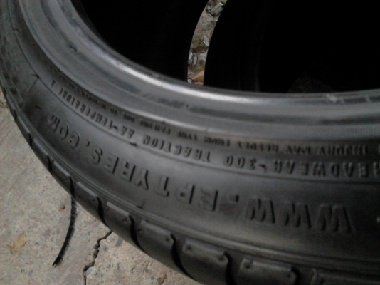 265/35R18 acceiera PHI ปี 2013 มี 2 เส้น TEL.081-427-3941 265/35R18 acceiera PHI ปี 2013 มี 2 เส้น TEL.081-427-3941