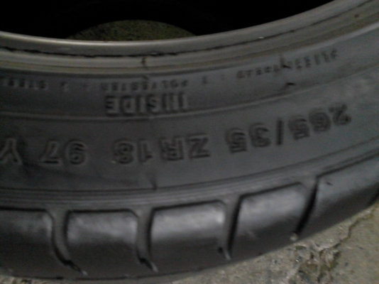 265/35R18 acceiera PHI ปี 2013 มี 2 เส้น TEL.081-427-3941 265/35R18 acceiera PHI ปี 2013 มี 2 เส้น TEL.081-427-3941