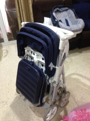 รถเข็นเด็ก COMBI คันใหญ่เเข็งเเรงมากมือสองญี่ปุ่นสภาพสวยพร้อมใช้งาน