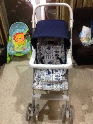 รถเข็นเด็ก COMBI คันใหญ่เเข็งเเรงมากมือสองญี่ปุ่นสภาพสวยพร้อมใช้งาน