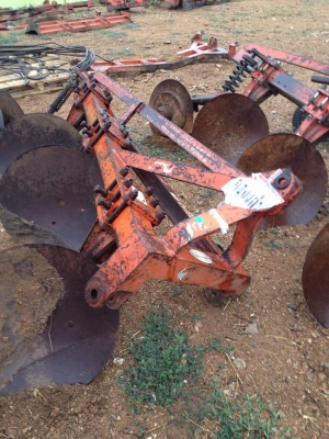 ขายผาน3ตราช้างสำหลับใส่กับรถ50แรงขึ้นไปสภาพเดิมๆคับมีหลายพวงคับ