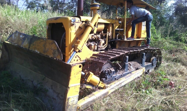 ขายรถแแทรคเตอร์ CAT D6Cมี2คัน D5D  D7Fรถสวยพร้อมใช้เหมารวมราคาถูก