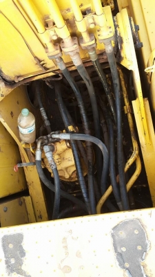 ขายรถขุดแบ็คโครถตักKOMATSU 200-8 สภาพเดิมใช้งาน1,1XX ชม. เครื่องแห้งปั๊มแห้ง บูมสวยสภาพพร้อมใช้งาน แอร์เย็น ทำงานเร็ว ขายรถขุดแบ็คโครถตักKOMATSU 200-8 สภาพเดิมใช้งาน1,1XX ชม. เครื่องแห้งปั๊มแห้ง บูมสวยสภาพพร้อมใช้งาน แอร์เย็น ทำงานเร็ว