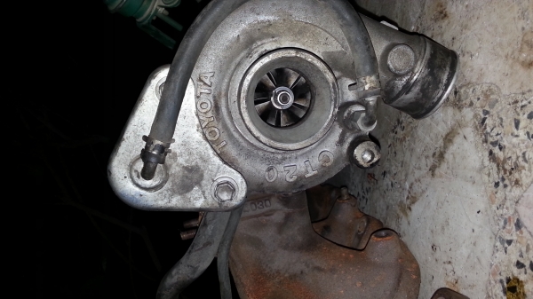 ขายเทอร์โบ ct20 พร้อมเขา เก่าญี่ปุ่น 2l 3l 5l ใส่ได้ 6,500 ตามรูป