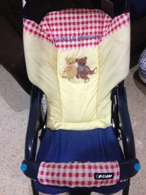 รถเข็นเด็ก COMBI ลายหมีน่ารักมือสองญี่ปุ่นสภาพดีพับเเล้วเล็กมาก รถเข็นเด็ก COMBI ลายหมีน่ารักมือสองญี่ปุ่นสภาพดีพับเเล้วเล็กมาก