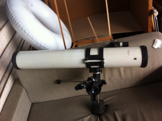 กล้องส่องดูดาวเส้นผ่าศูนย์กลางขนาด 5 นิ้ว แบบสะท้อนแสง