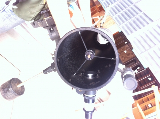 กล้องส่องดูดาวเส้นผ่าศูนย์กลางขนาด 5 นิ้ว แบบสะท้อนแสง