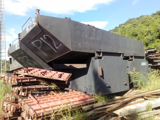 แพดั้มสำหรับถ่ายดินที่ลอกคลองกลางน้ำหรือผักตบชะวา 450,000 แพดั้มสำหรับถ่ายดินที่ลอกคลองกลางน้ำหรือผักตบชะวา 450,000