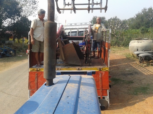 ขายแล้ว ขอบคุณพี่อุดร จ.ศรีสะเกษมากครับ ชุดตักหน้ารถไถฟอร์ด 6610ตรงรุ่น ยี่ห้อMAILLEUX  MX480