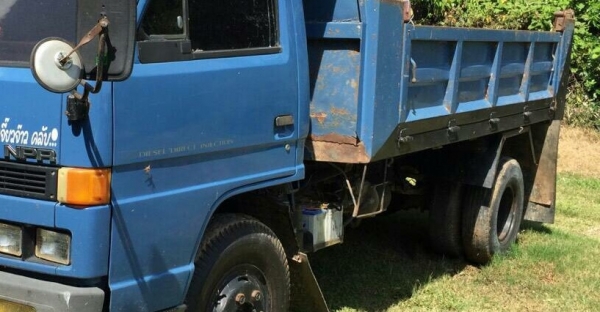 **ซื้อขายแลัวนะครับ***หกล้อ อีซูซุ  NPR115ดั้ม ปี36เกียร์สั้น แอร์เย็นๆ สภาพดีพร้อมใช้งาน ทะเบียนพร้อมโอน&hellip;ได้ทุกจังหวัด ครับ